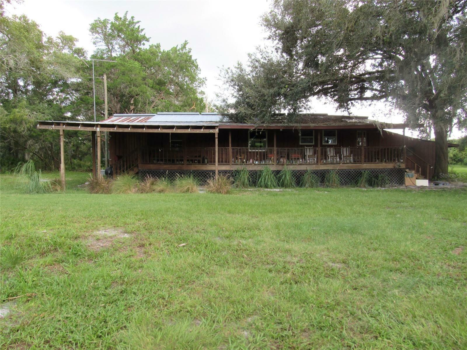 Property Photo:  5151 SW 105th Avenue  FL 32625 