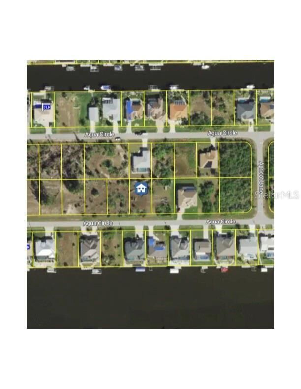 Property Photo: 15801 Aqua Circle FL 33981