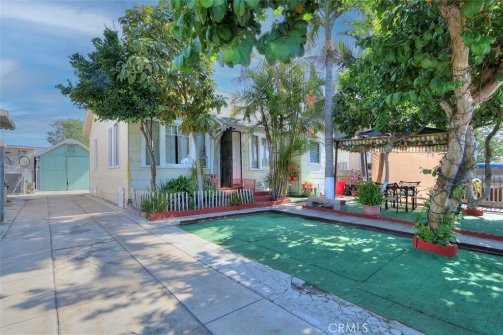 Property Photo:  4405 E 55th Street  CA 90270 