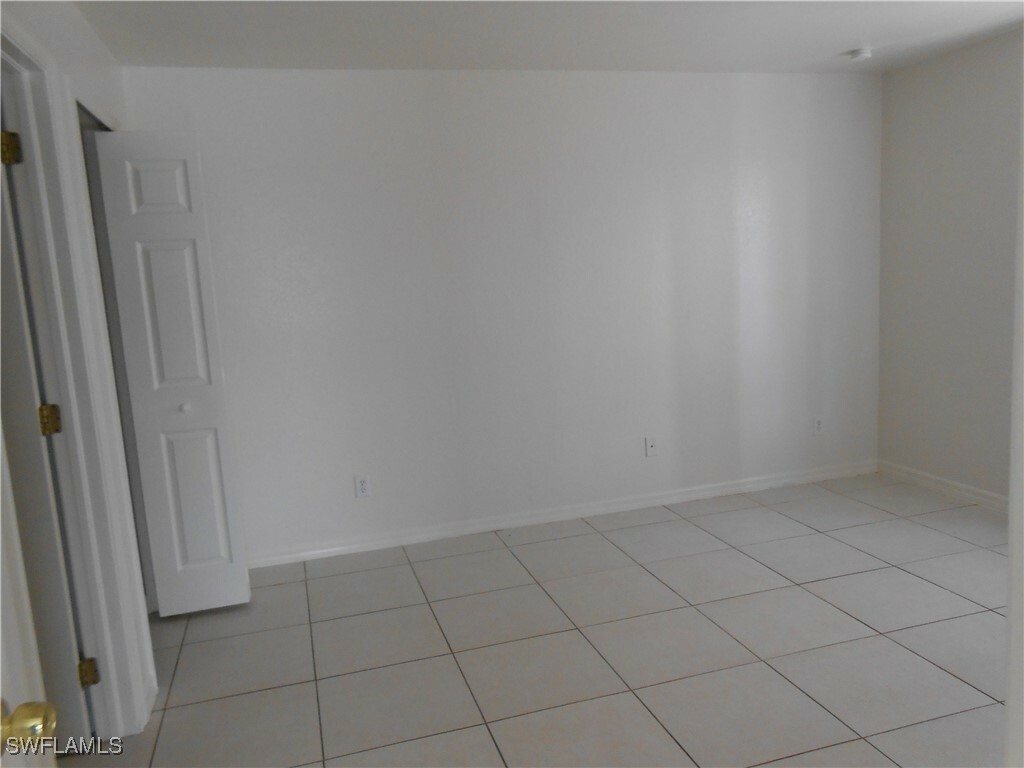 Property Photo:  4946 Golfview Boulevard  FL 33973 