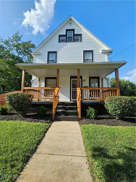 Property Photo: 395 Howe Street OH 44307