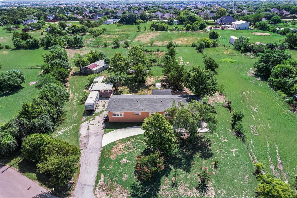 Property Photo:  1809 Sunlit Court  TX 76065 