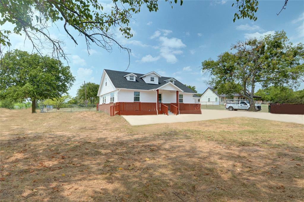 Property Photo:  125 Mesa Grande Drive  TX 76108 