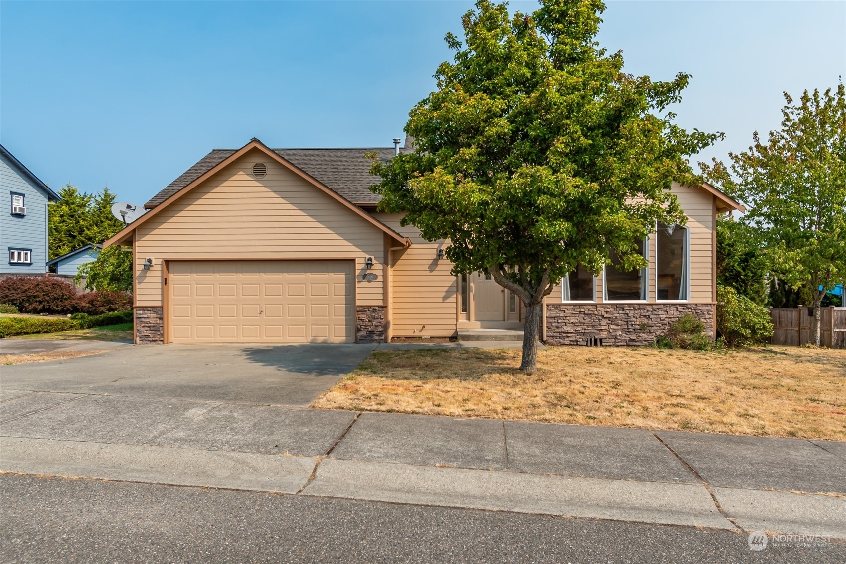 Property Photo:  1630 SW 17th Avenue  WA 98277 