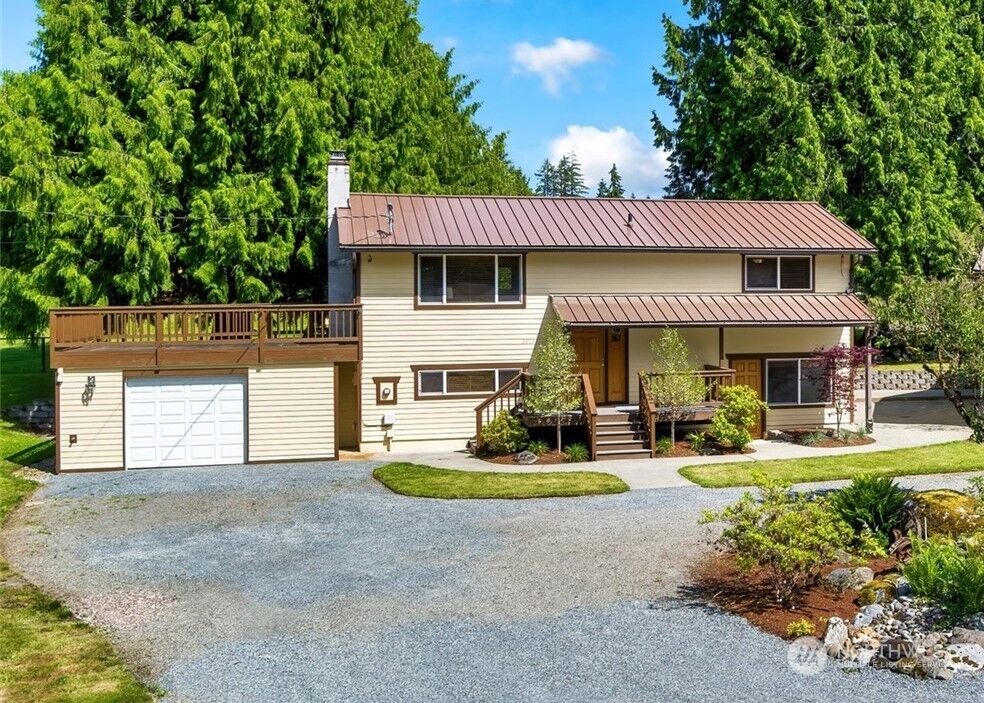 Property Photo:  21121 95th Avenue SE  WA 98296 