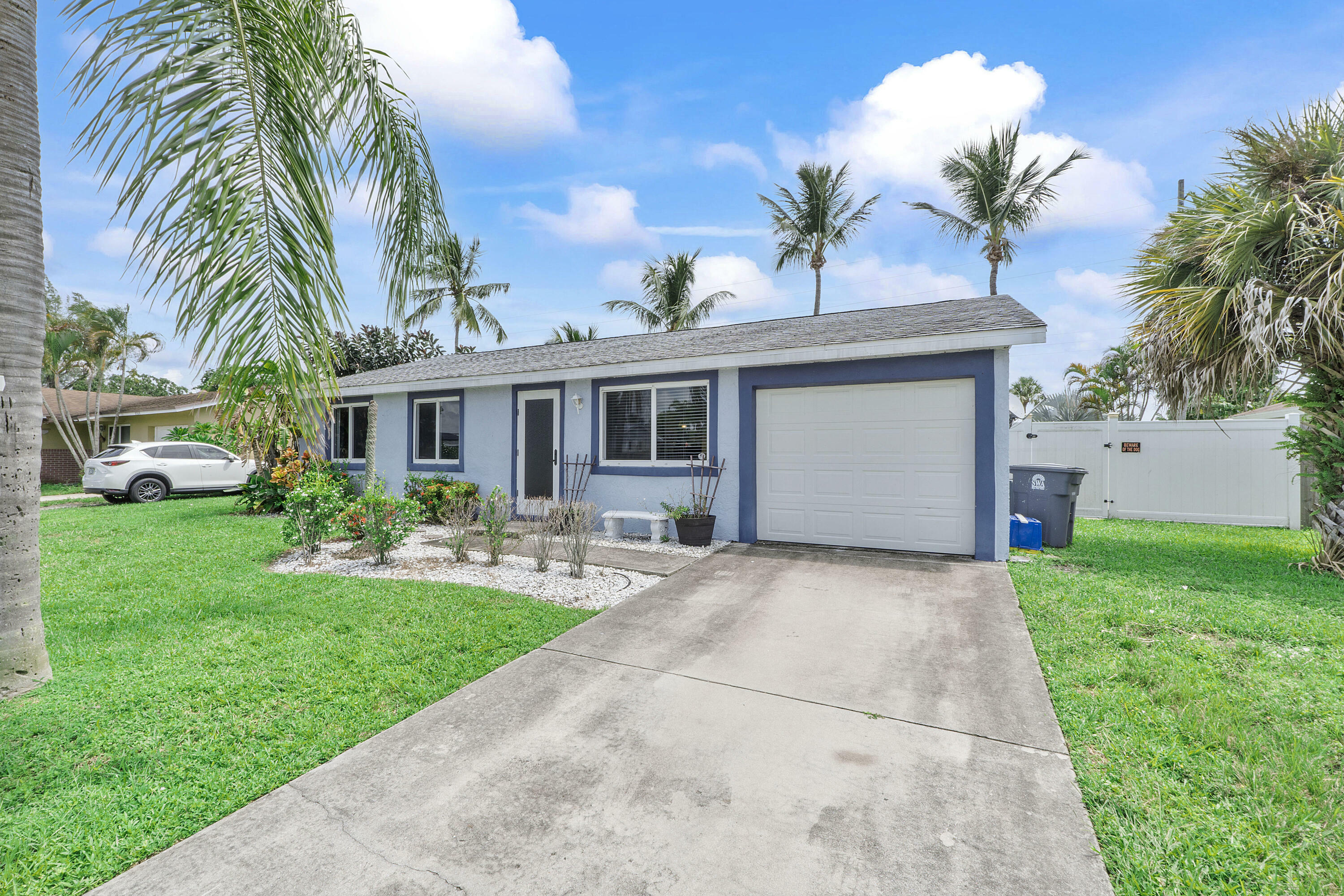 Property Photo:  8084 St John Avenue E  FL 33472 