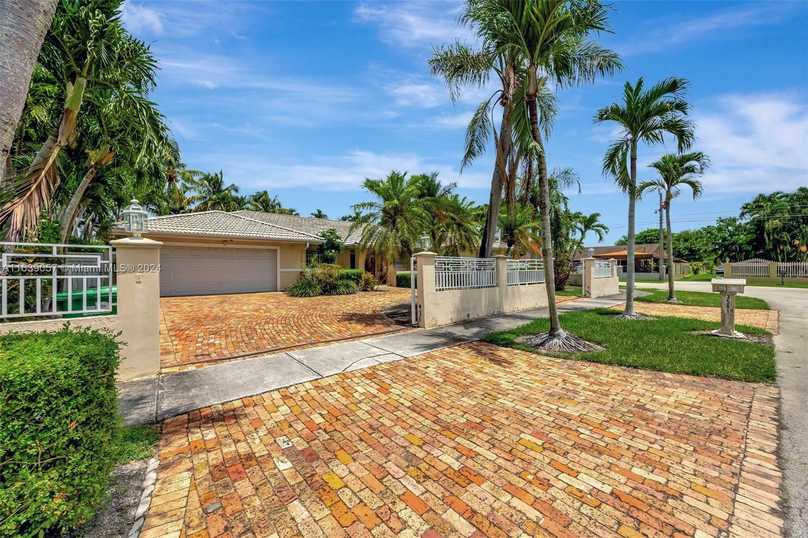 Property Photo:  3581 SW 141st Ave  FL 33175 