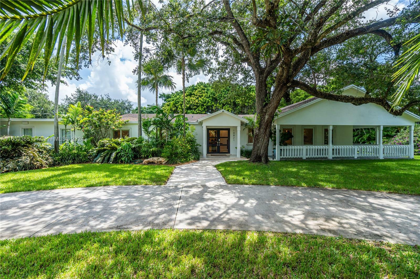 Property Photo:  10821 SW 92nd Ave  FL 33176 