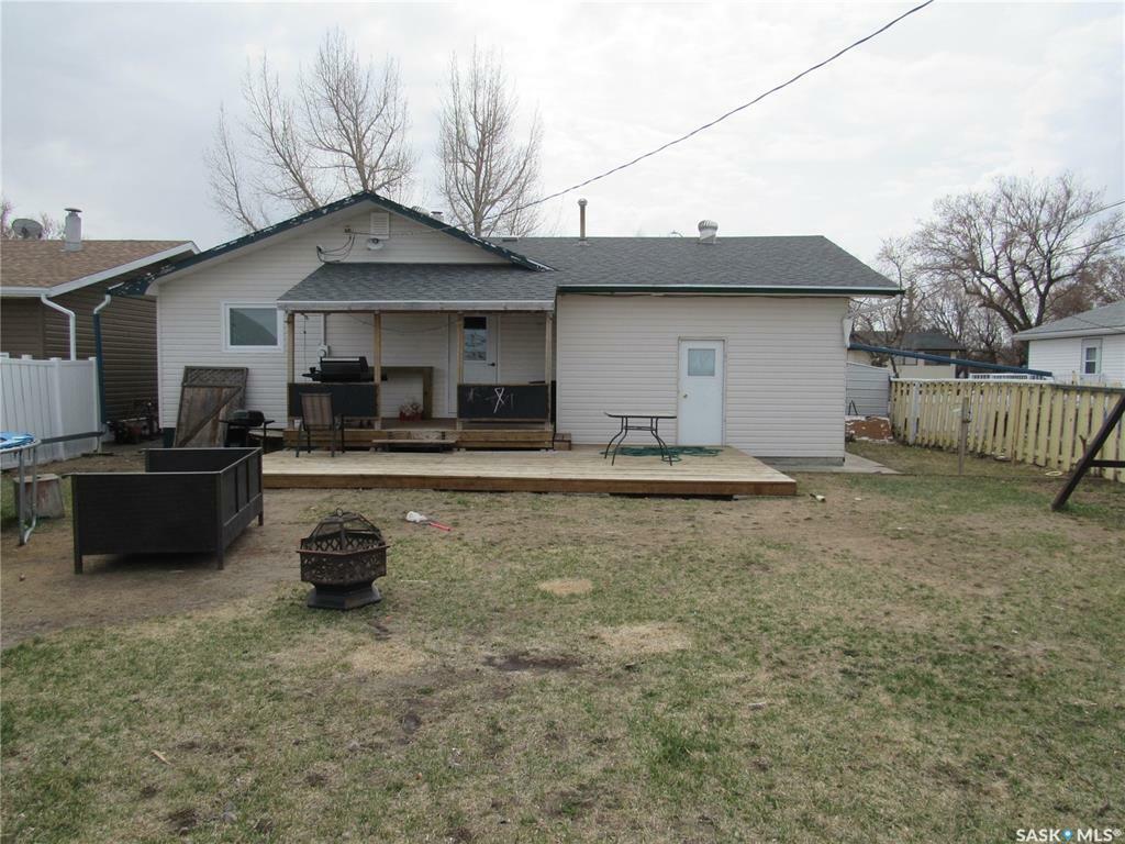 Property Photo:  301 7th Avenue W  SK S0L 2V0 