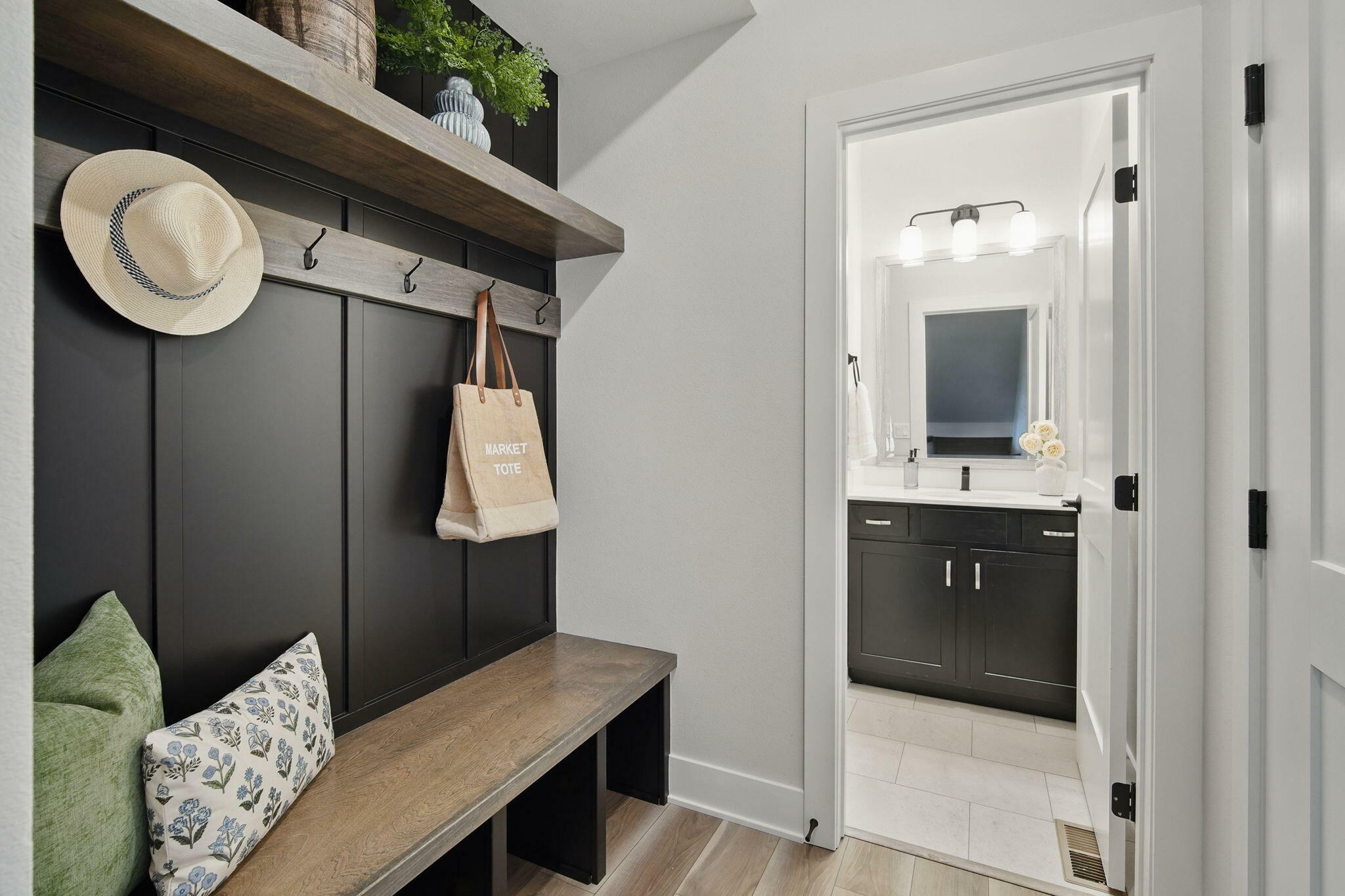 Property Photo: 5511 Greene Street IA 50014