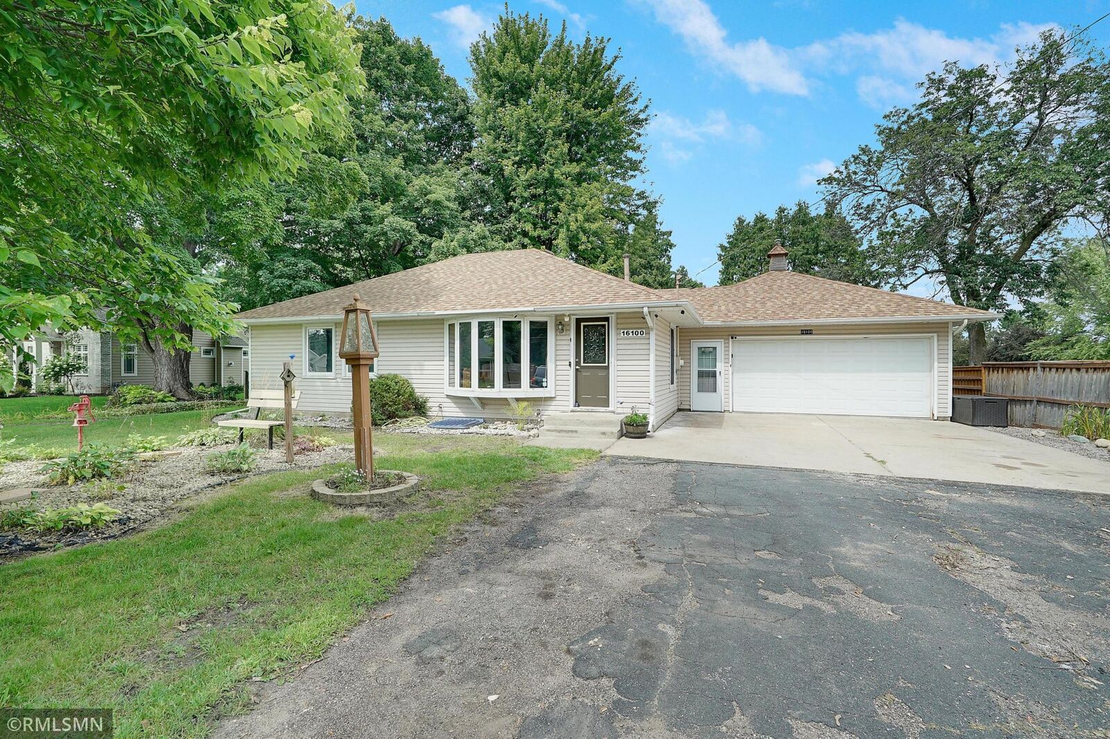Property Photo:  16100 Gleason Lake Road  MN 55391 