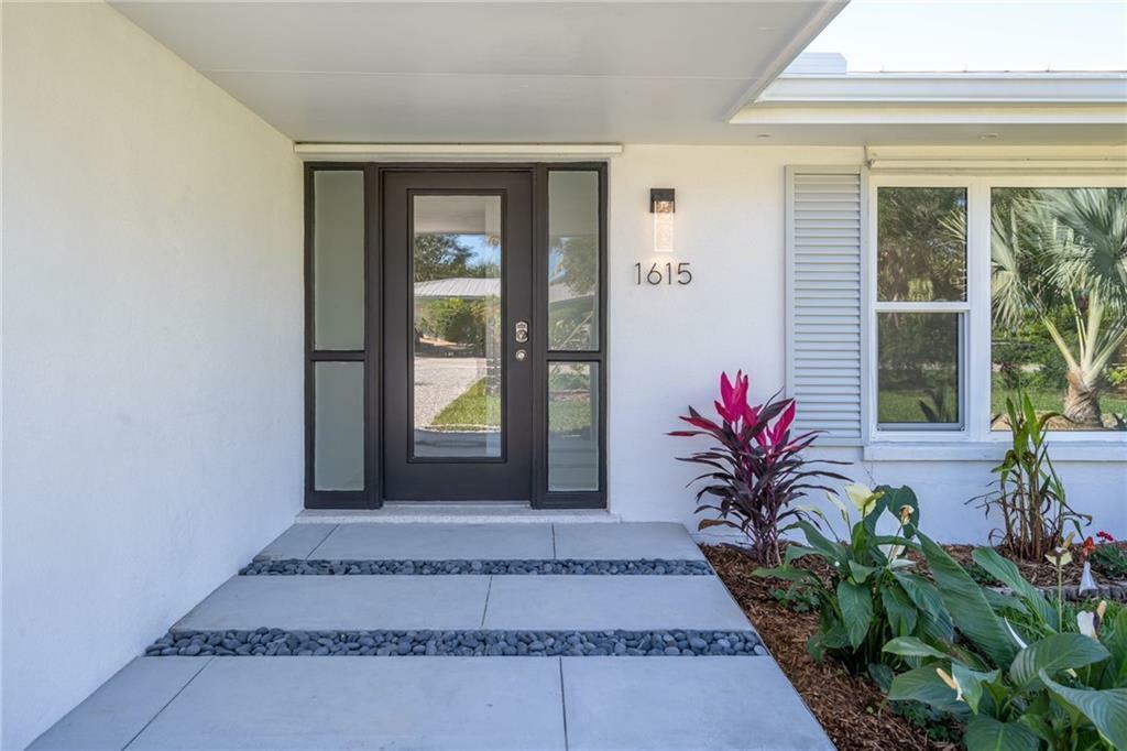 Property Photo:  1615 Coral Avenue  FL 32963 