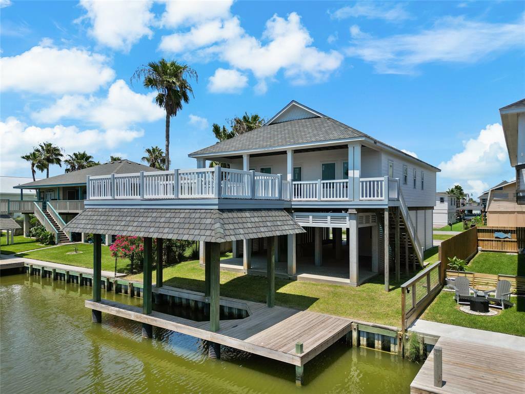 Property Photo: 144 Tarpon TX 77563