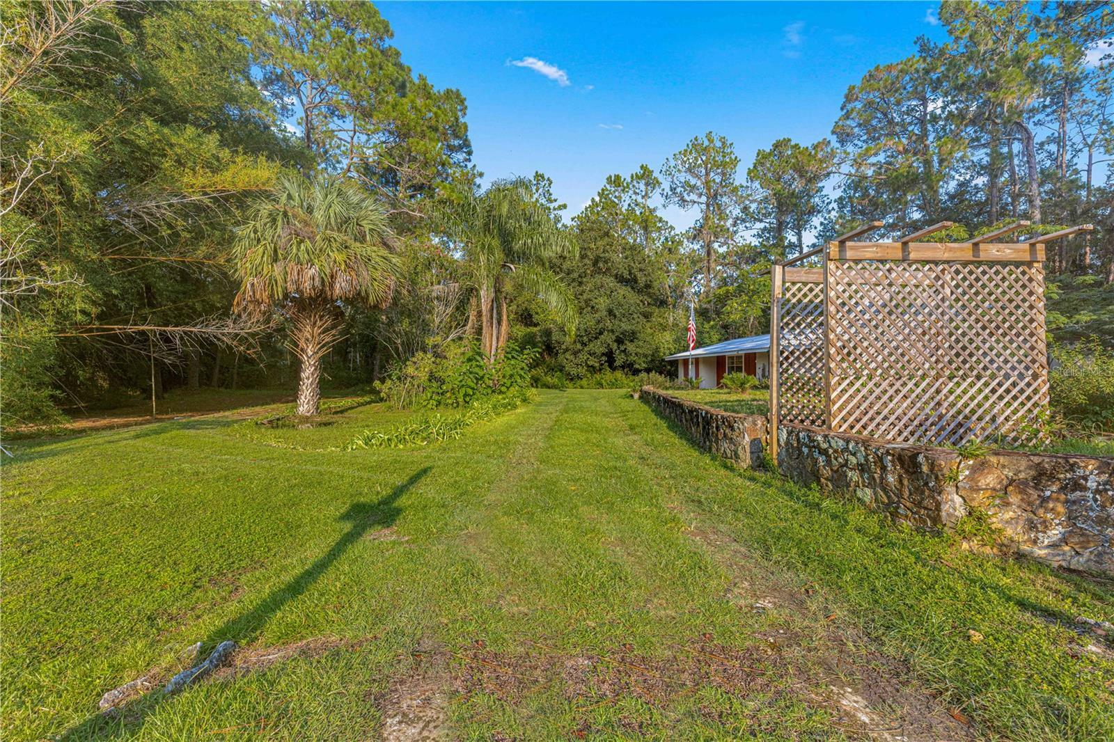 Property Photo:  23401 NE 113th Avenue  FL 32134 