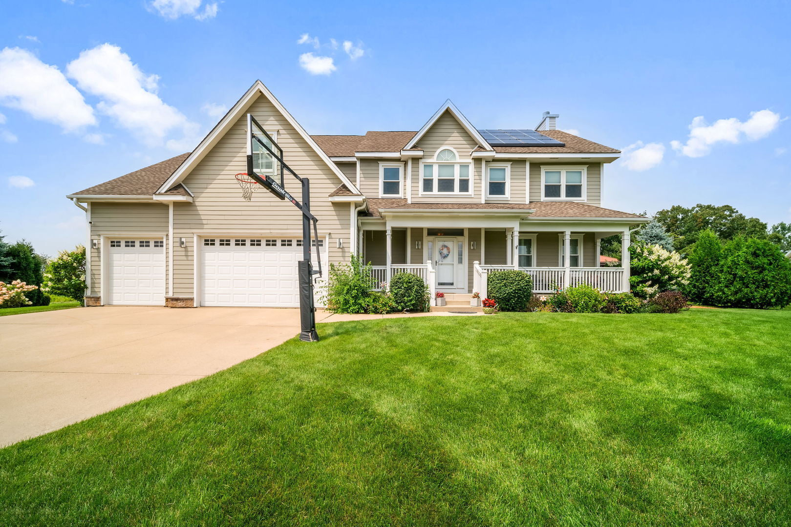 Property Photo:  38136 N Helena Lane  IL 60083 