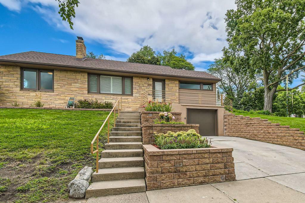 Property Photo: 890 Kenneth Street MN 55116