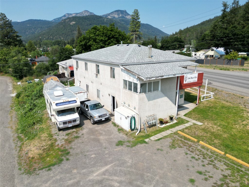 Property Photo:  5683 97N Highway  BC V0E 1W0 