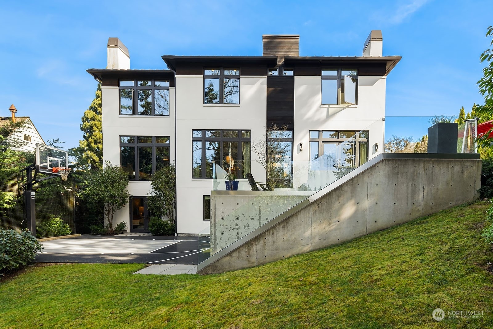 Property Photo: 1515 Parkside E WA 98112
