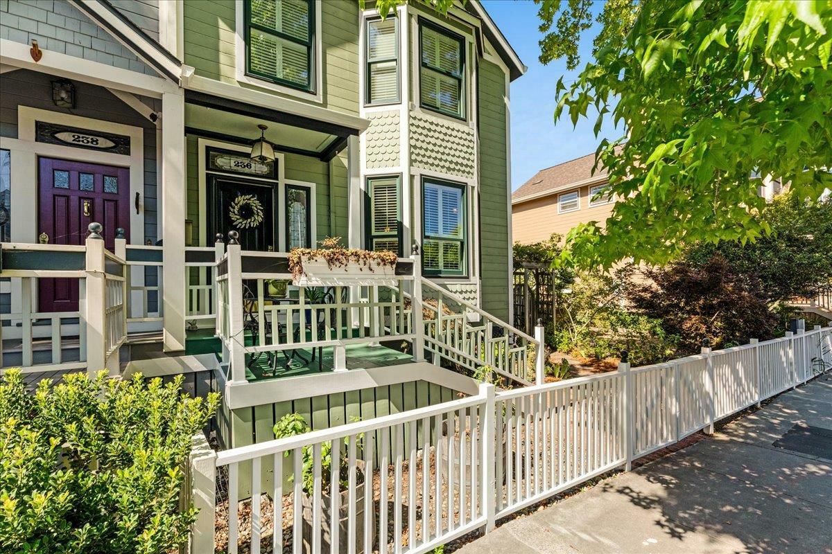 Property Photo:  236 Union Street  CA 95060 