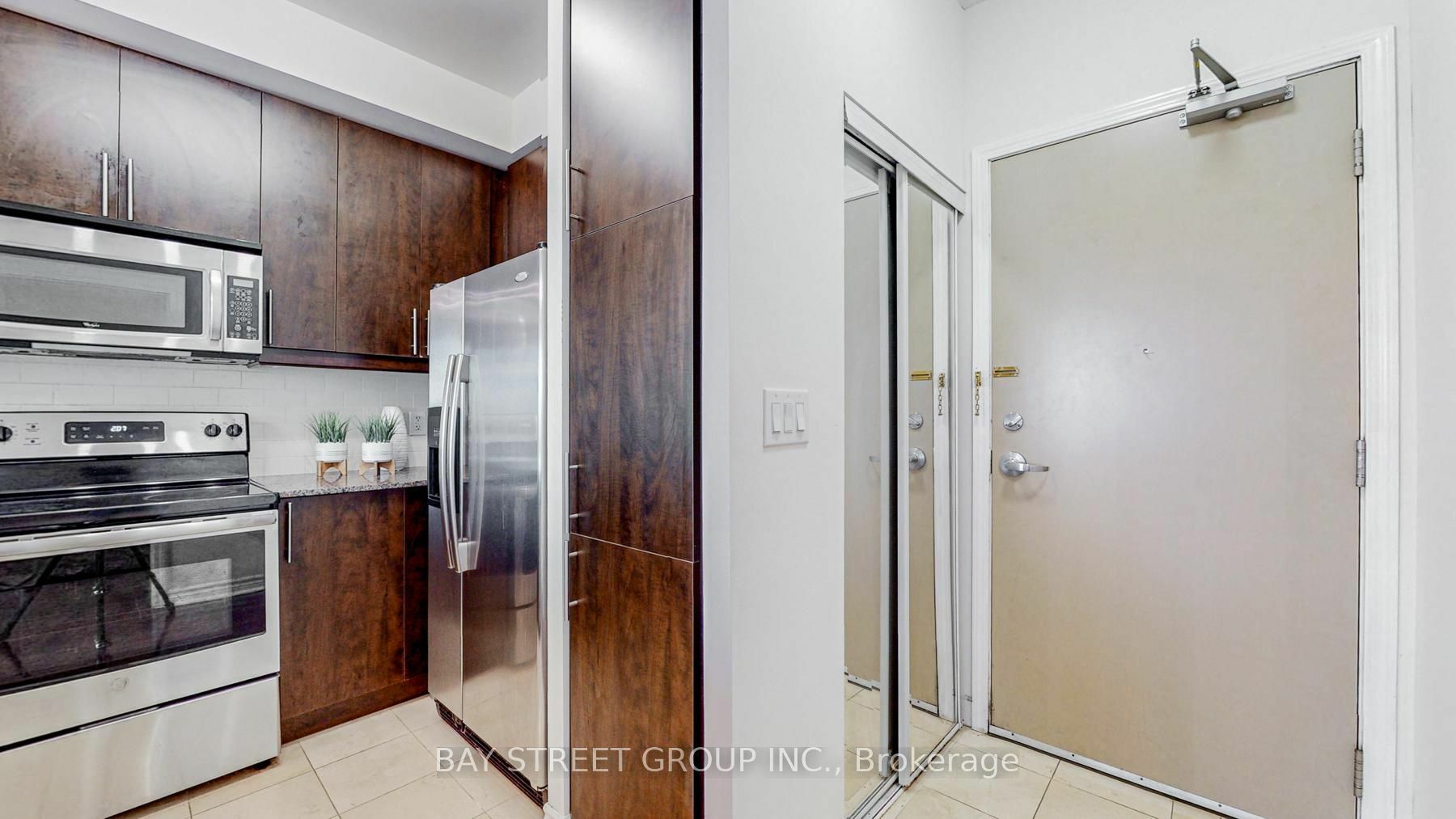 Property Photo:  18 Holmes Ave 2408  ON M2N 0E1 