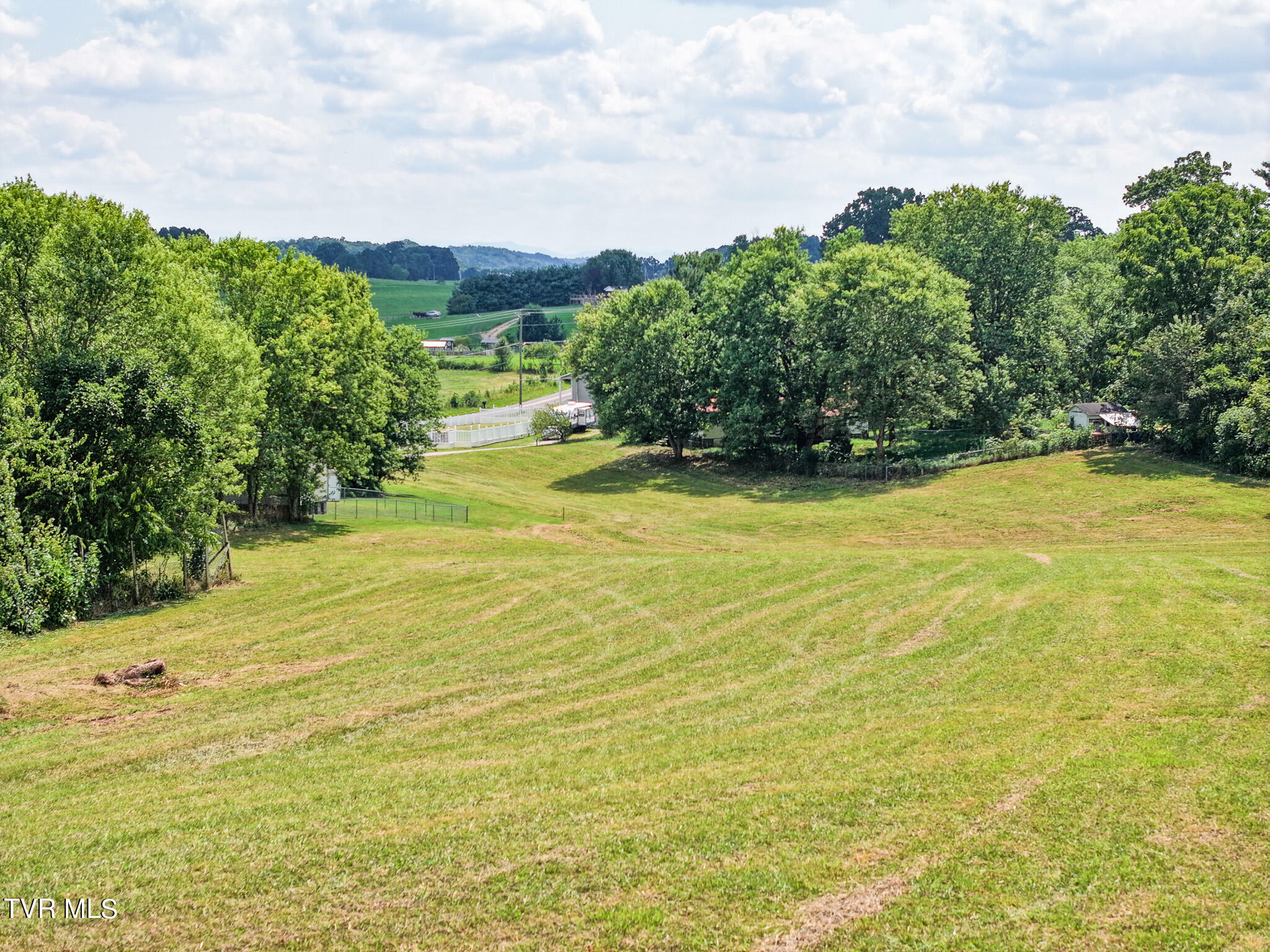 Property Photo:  655 Old Snapps Ferry Road  TN 37641 