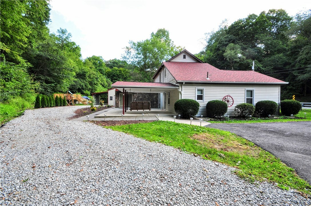 Property Photo:  3053 Scheinbach Rd  PA 15332 