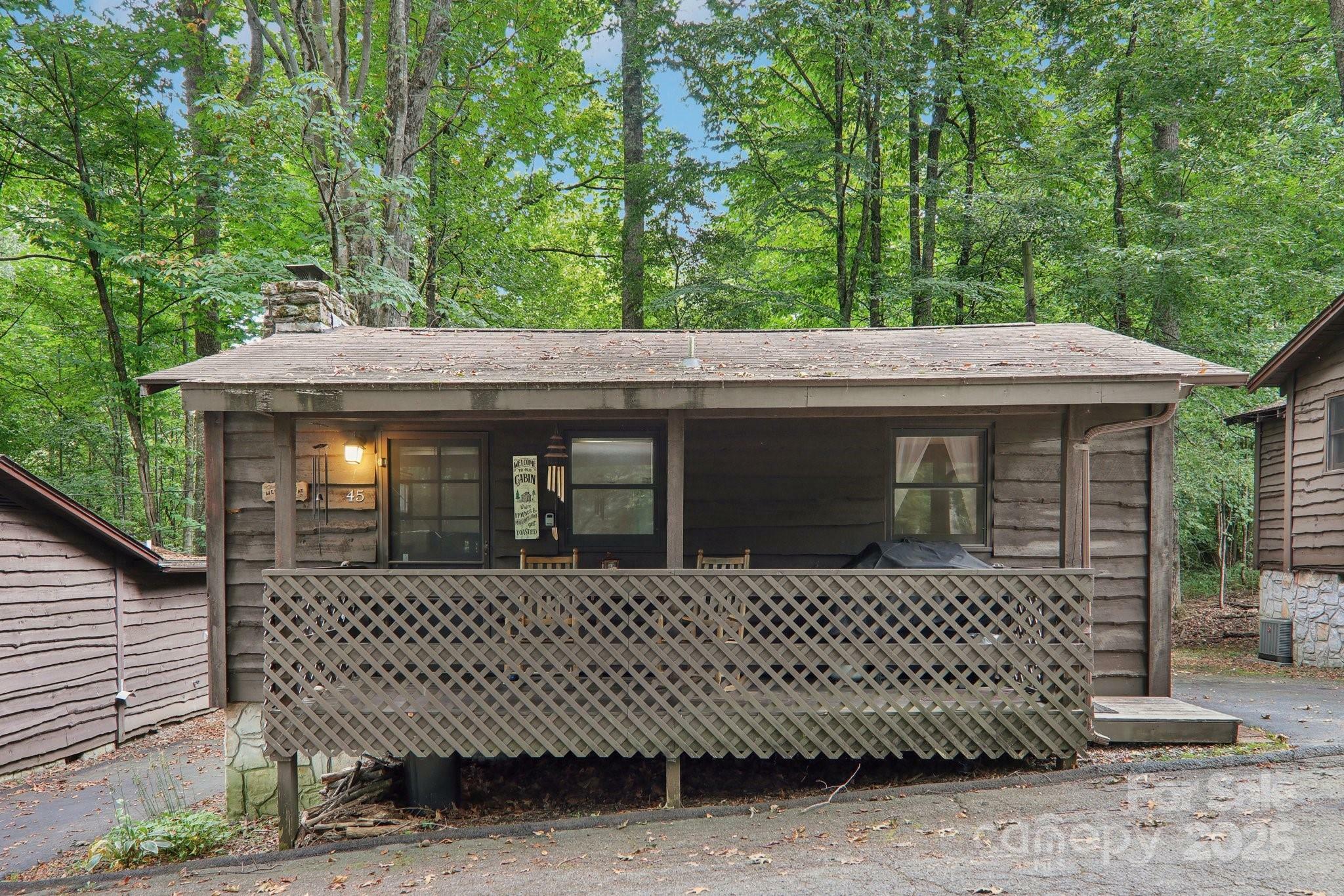 Property Photo: 45 Sassafras Lane NC 28751