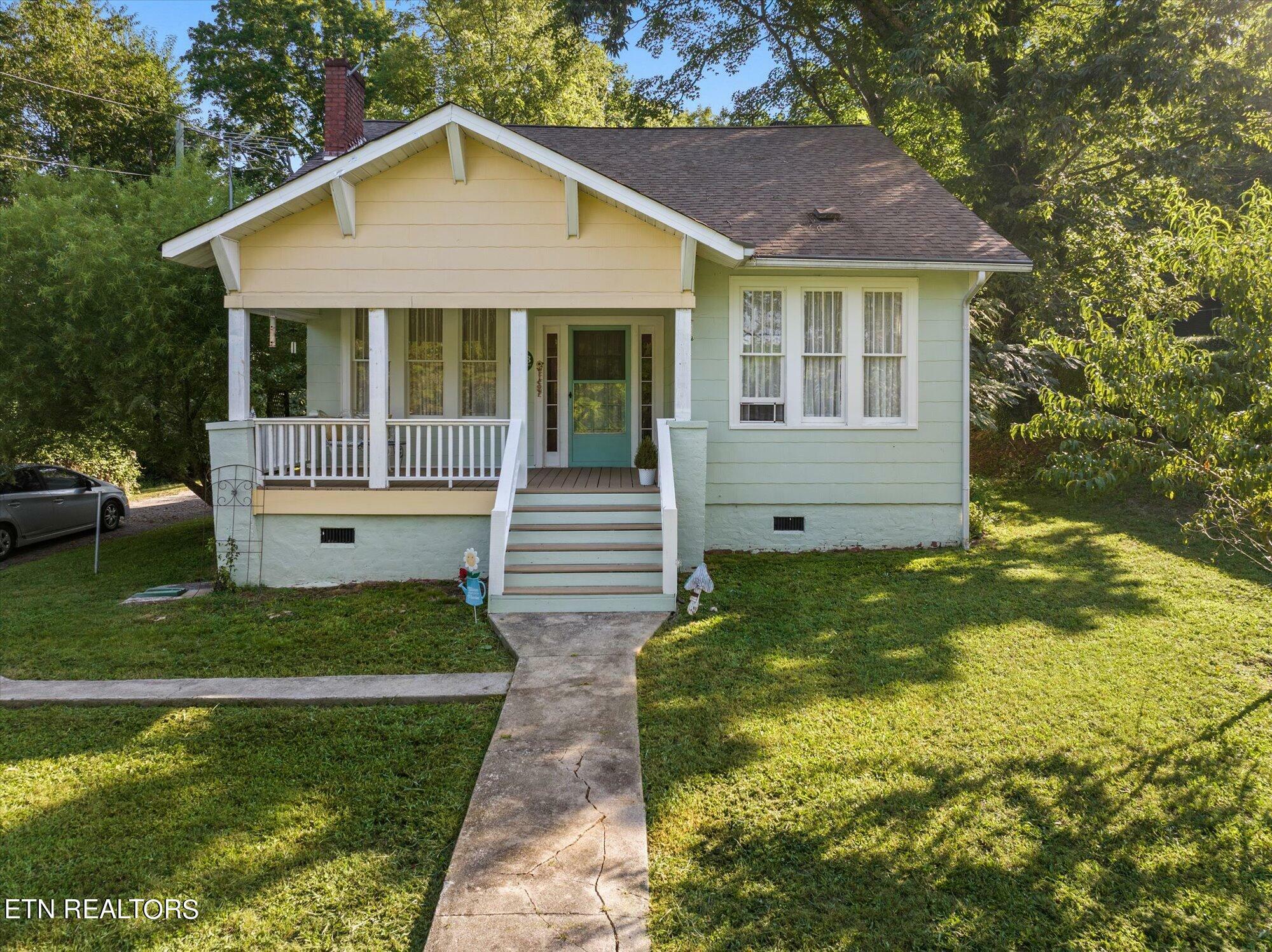 Property Photo:  213 S Jackson St  TN 37303 