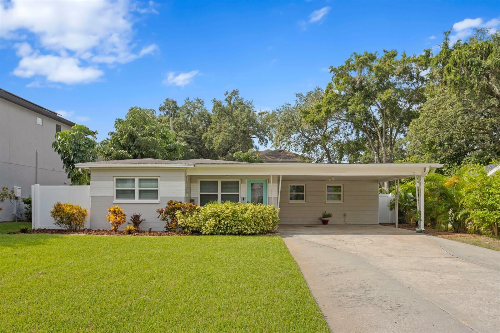 Property Photo:  3912 W Cleveland Street  FL 33609 