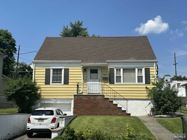 Property Photo:  577 Center Avenue  NJ 07661 