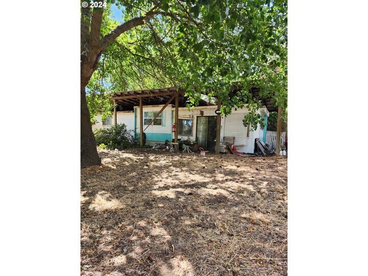 365 NW 4th St  Dufur OR 97021 photo