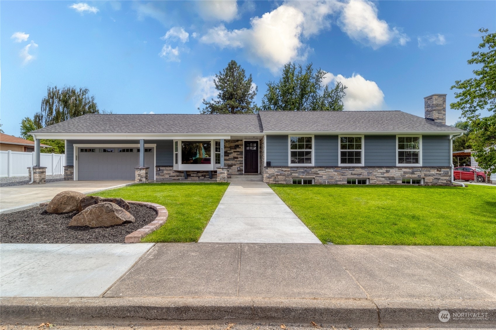 Property Photo:  518 Sheridan Road  WA 99362 