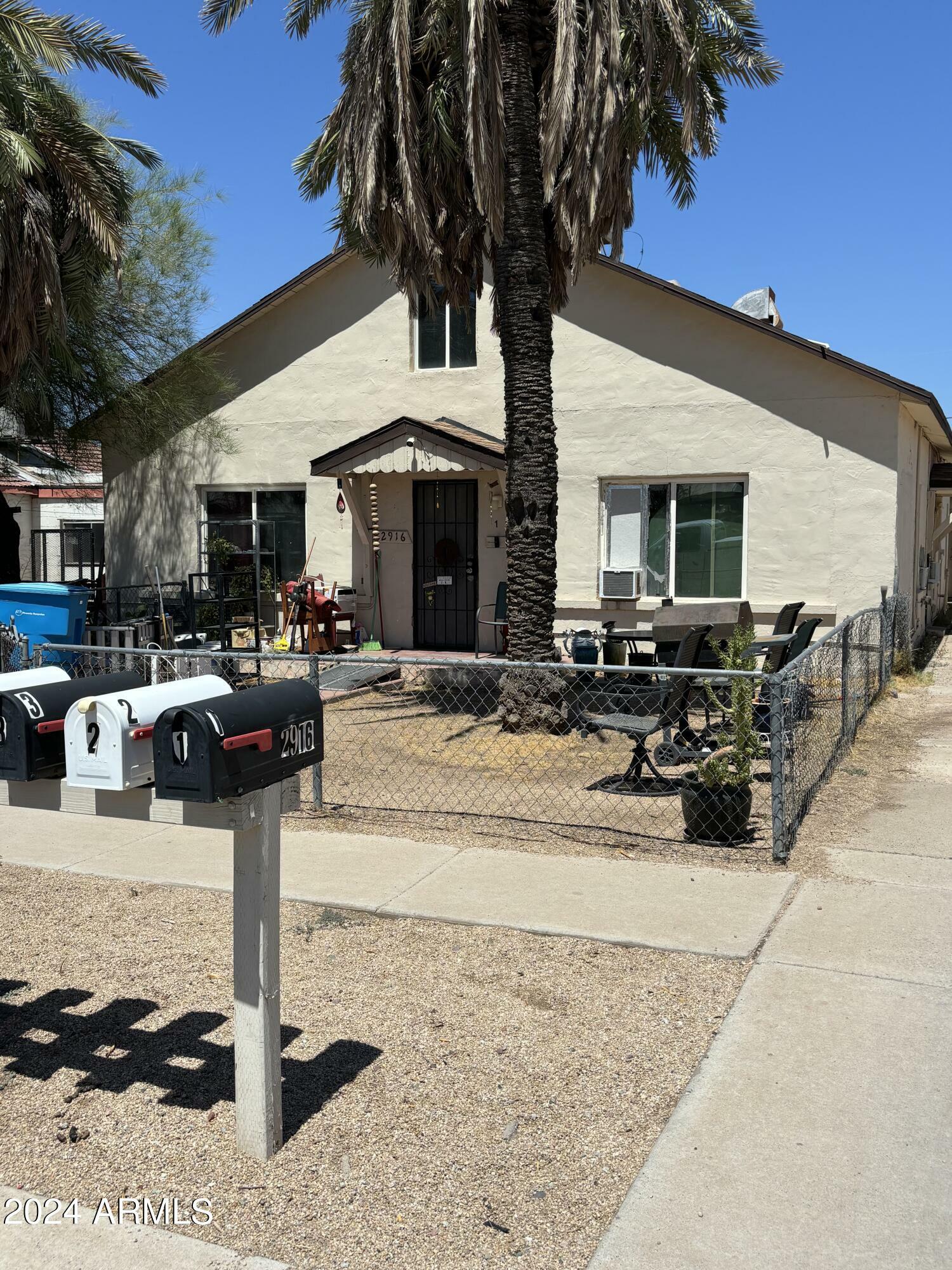 Property Photo:  2916 E Monroe Street  AZ 85034 