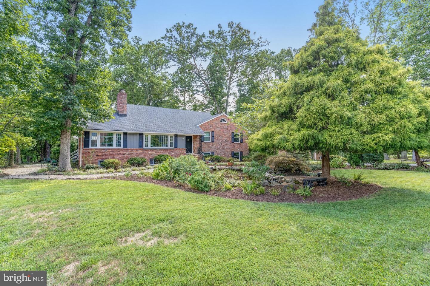 Property Photo:  8823 Southwick Street  VA 22031 