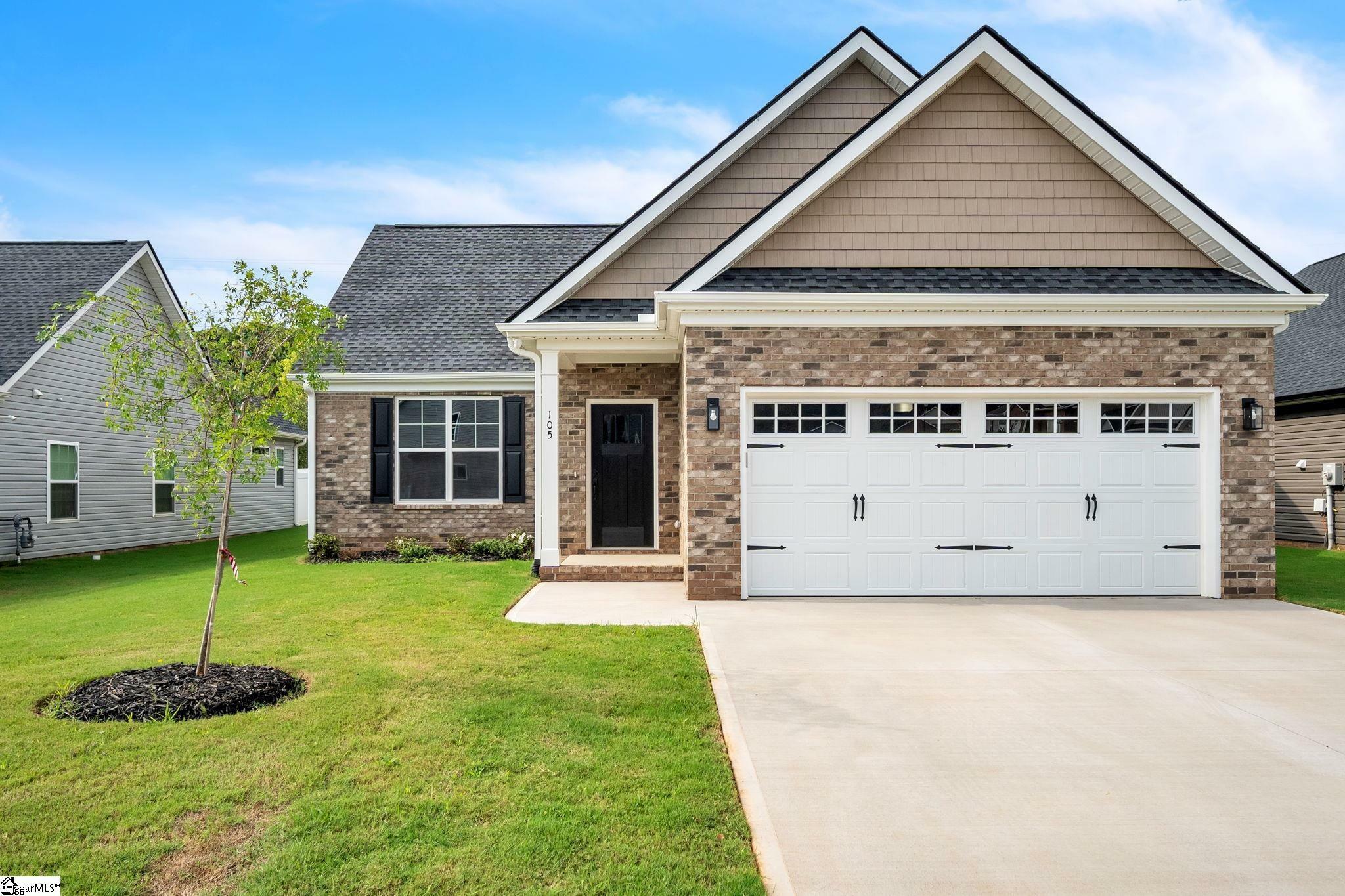 Property Photo: 105 Palmetto Way SC 29642