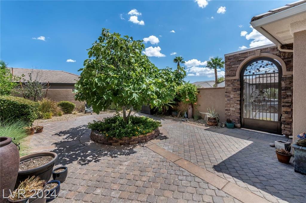 Property Photo:  10840 Woodstream Court  NV 89135 