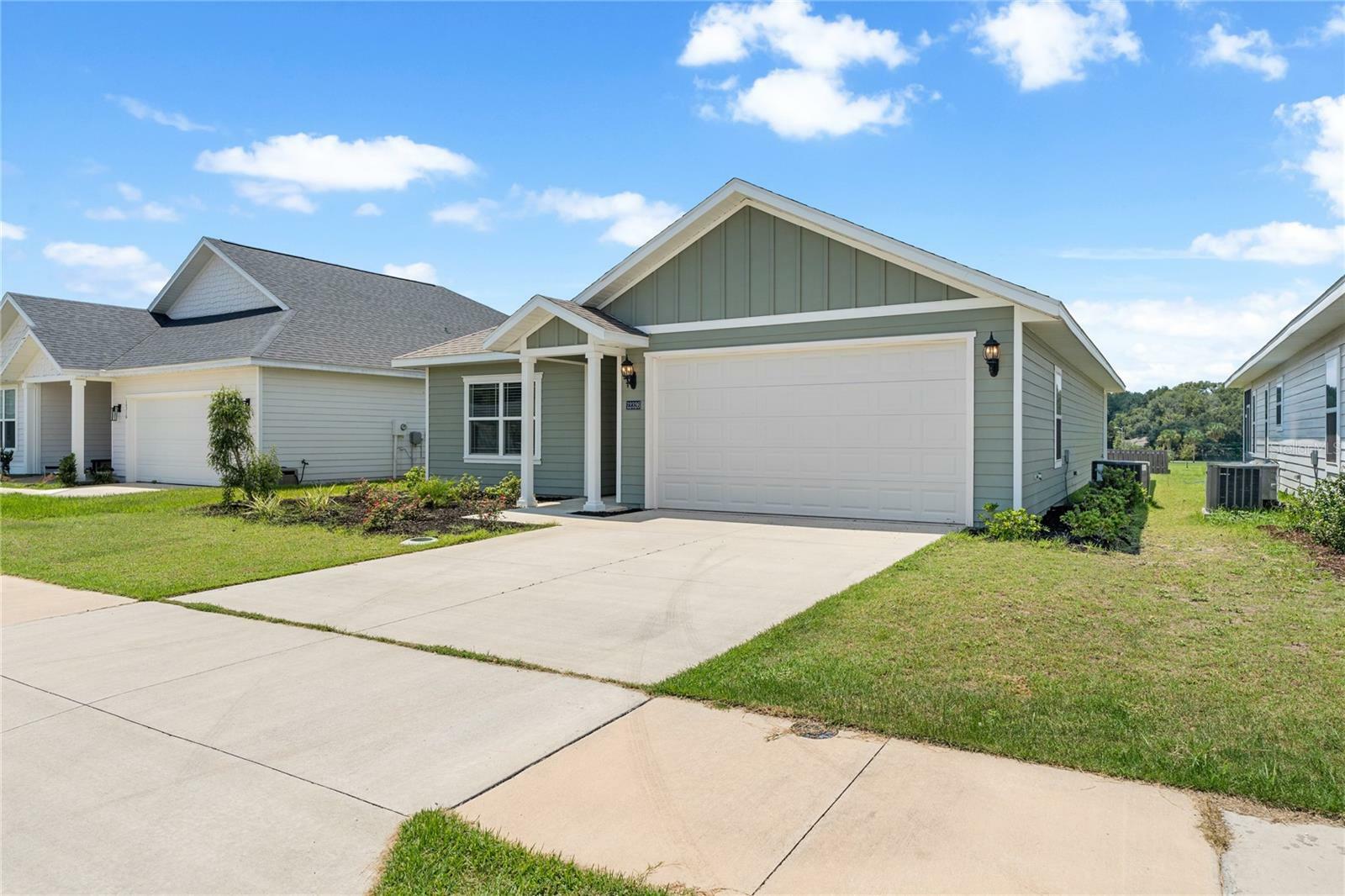 Property Photo: 12326 NW 159th Way FL 32615