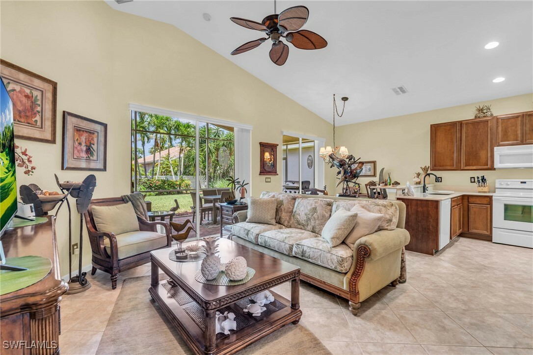 Property Photo:  144 Glen Eagle Circle  FL 34104 