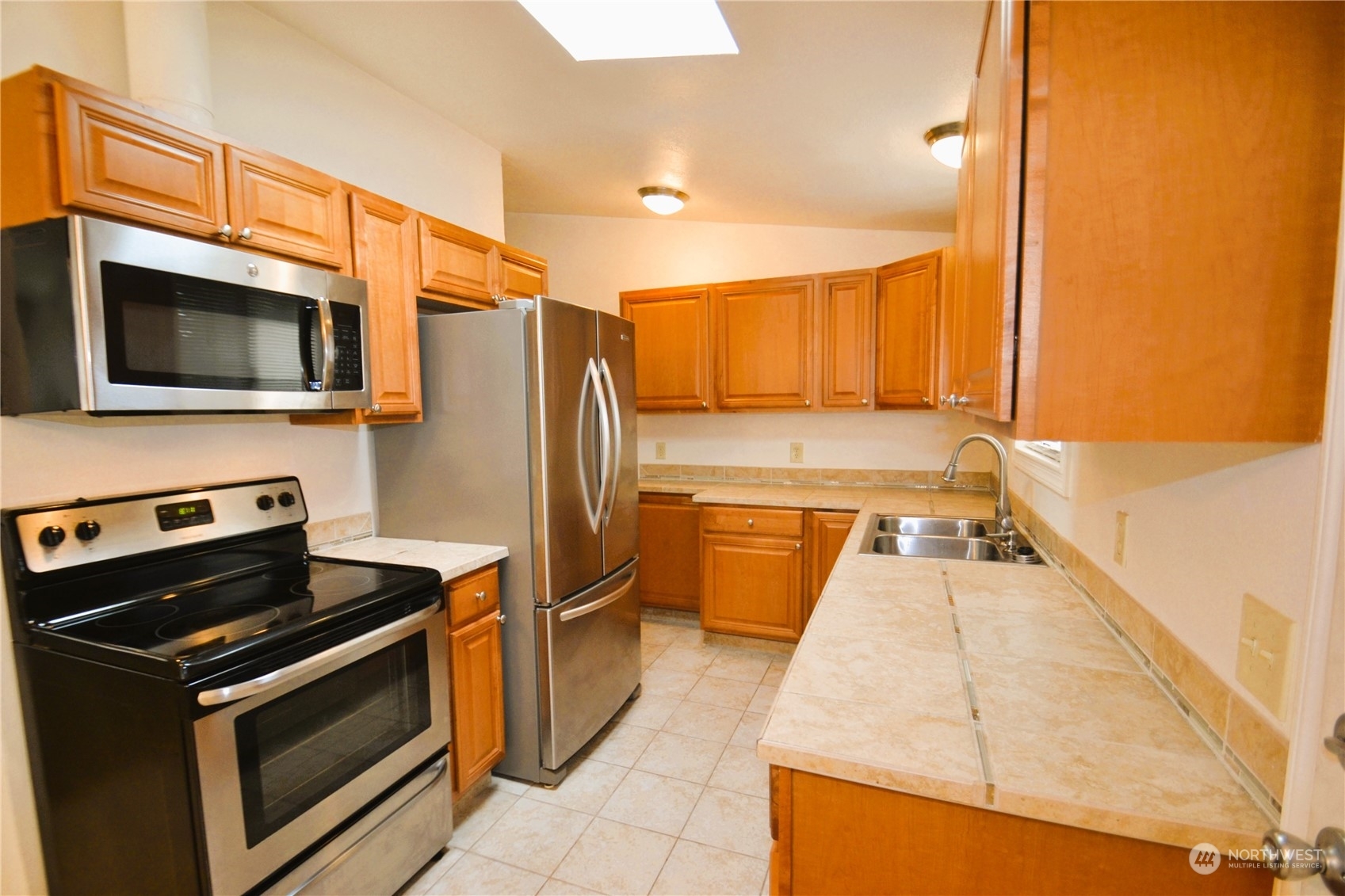 Property Photo:  414 SW 122nd Street  WA 98146 