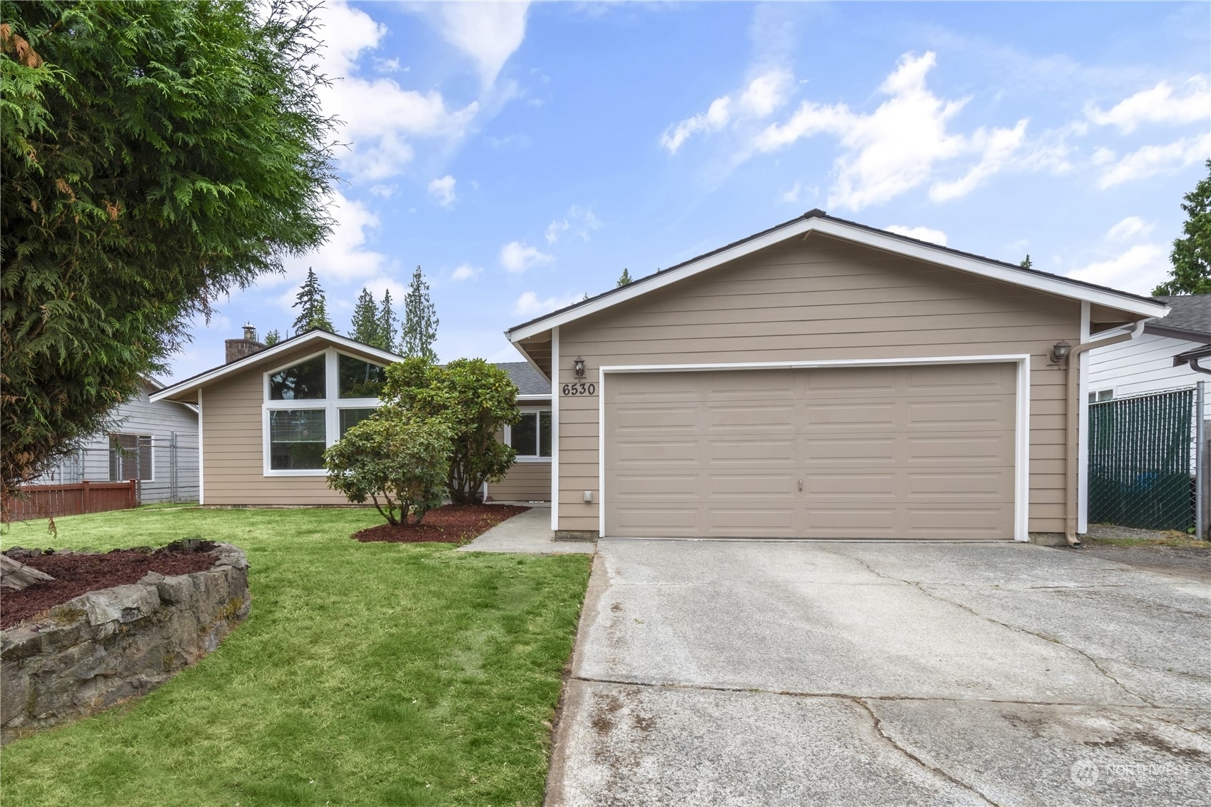 Property Photo:  6530 21st Drive NE  WA 98271 