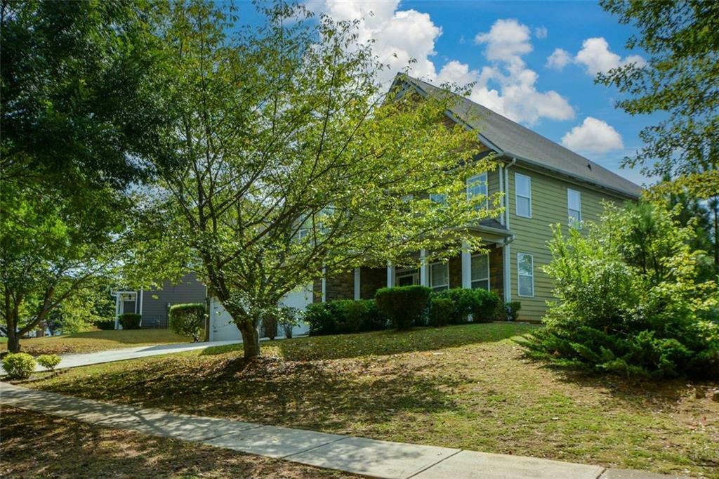 Property Photo:  2413 McIntosh Drive  GA 30248 