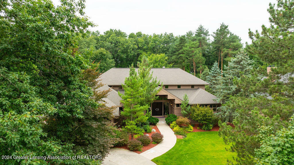 Property Photo:  6403 Woodcliffe Lane  MI 48823 