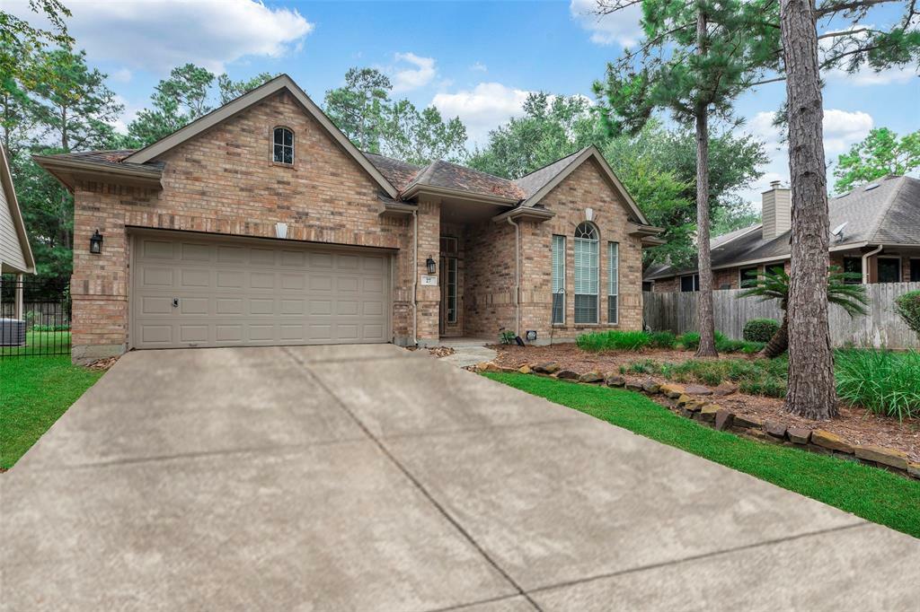 Property Photo:  27 S Belfair Place  TX 77382 