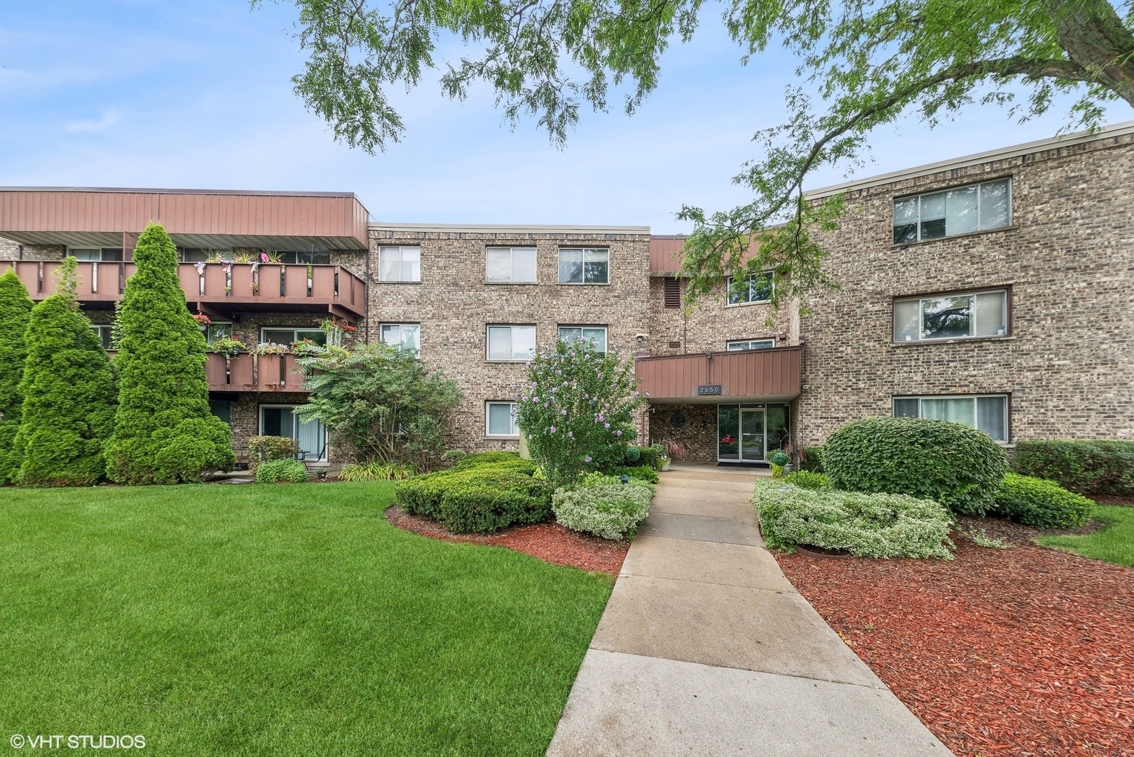 Property Photo:  2650 Brookwood Way Drive 206  IL 60008 