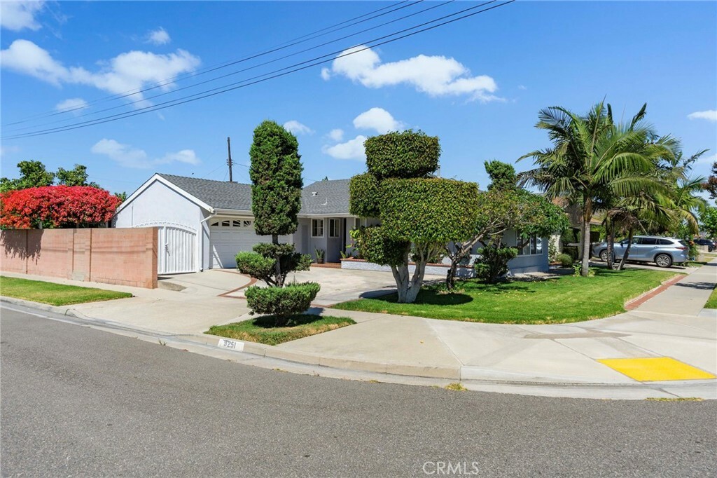 Property Photo:  9251 Parliament Avenue  CA 92683 