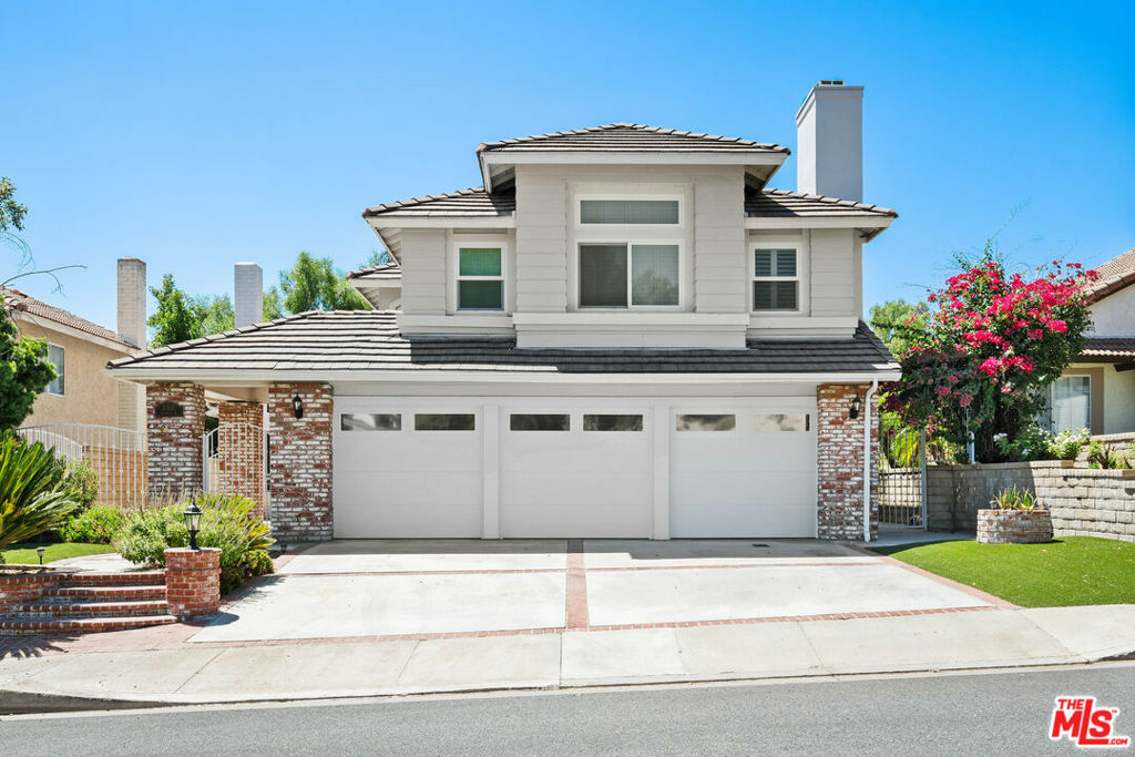 Property Photo:  21632 Agajanian Lane  CA 91350 