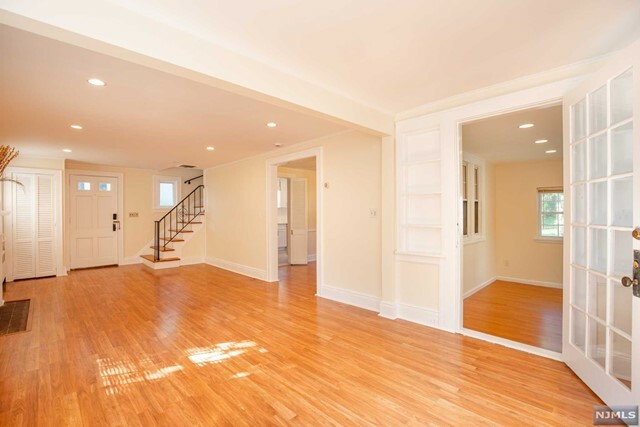 Property Photo:  95 Hillside Avenue  NJ 07670 