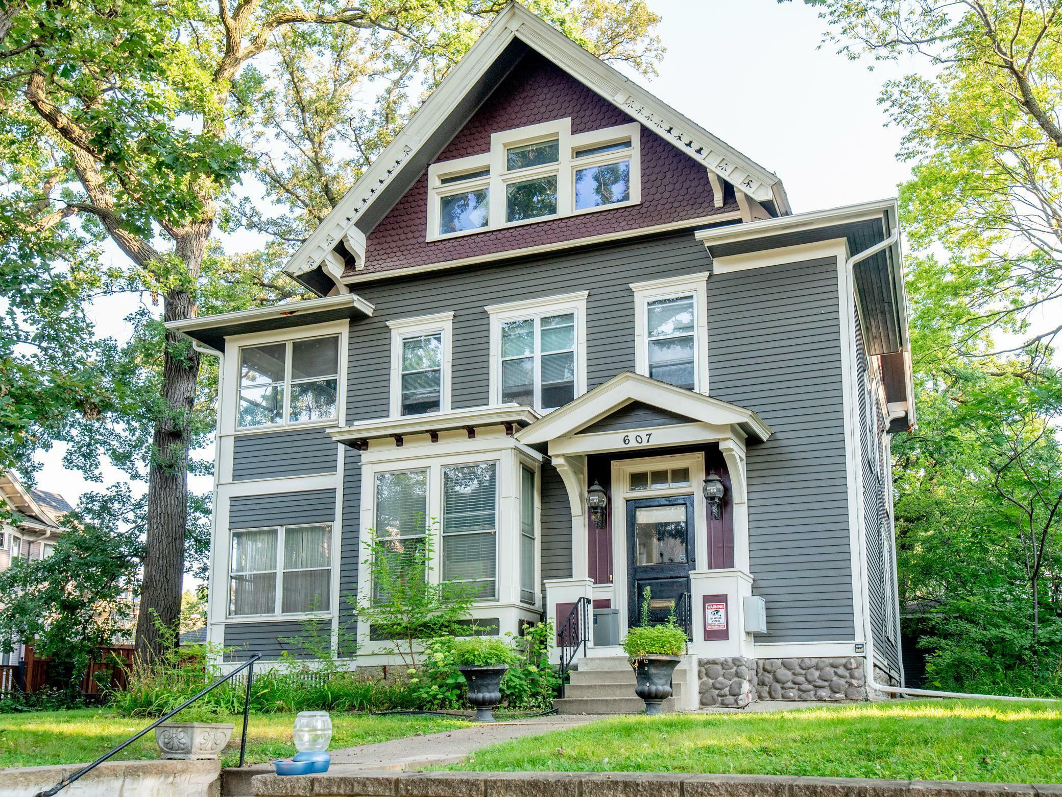 Property Photo:  607 Lincoln Avenue  MN 55102 