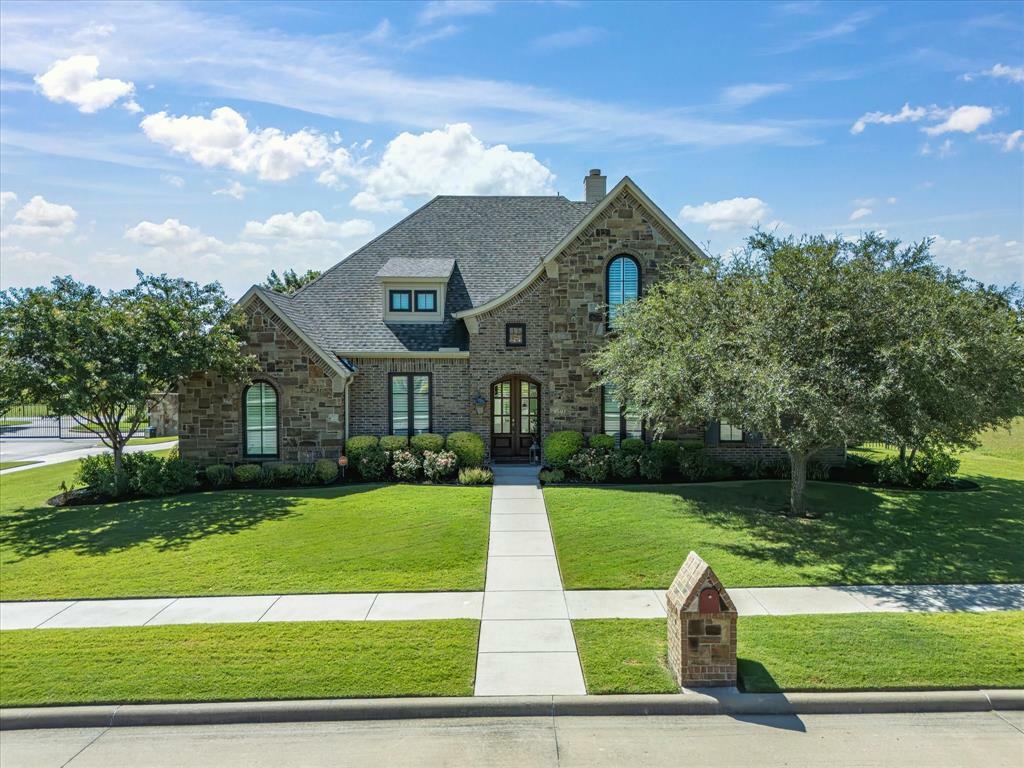 Property Photo:  1501 Westchester Drive  TX 75119 