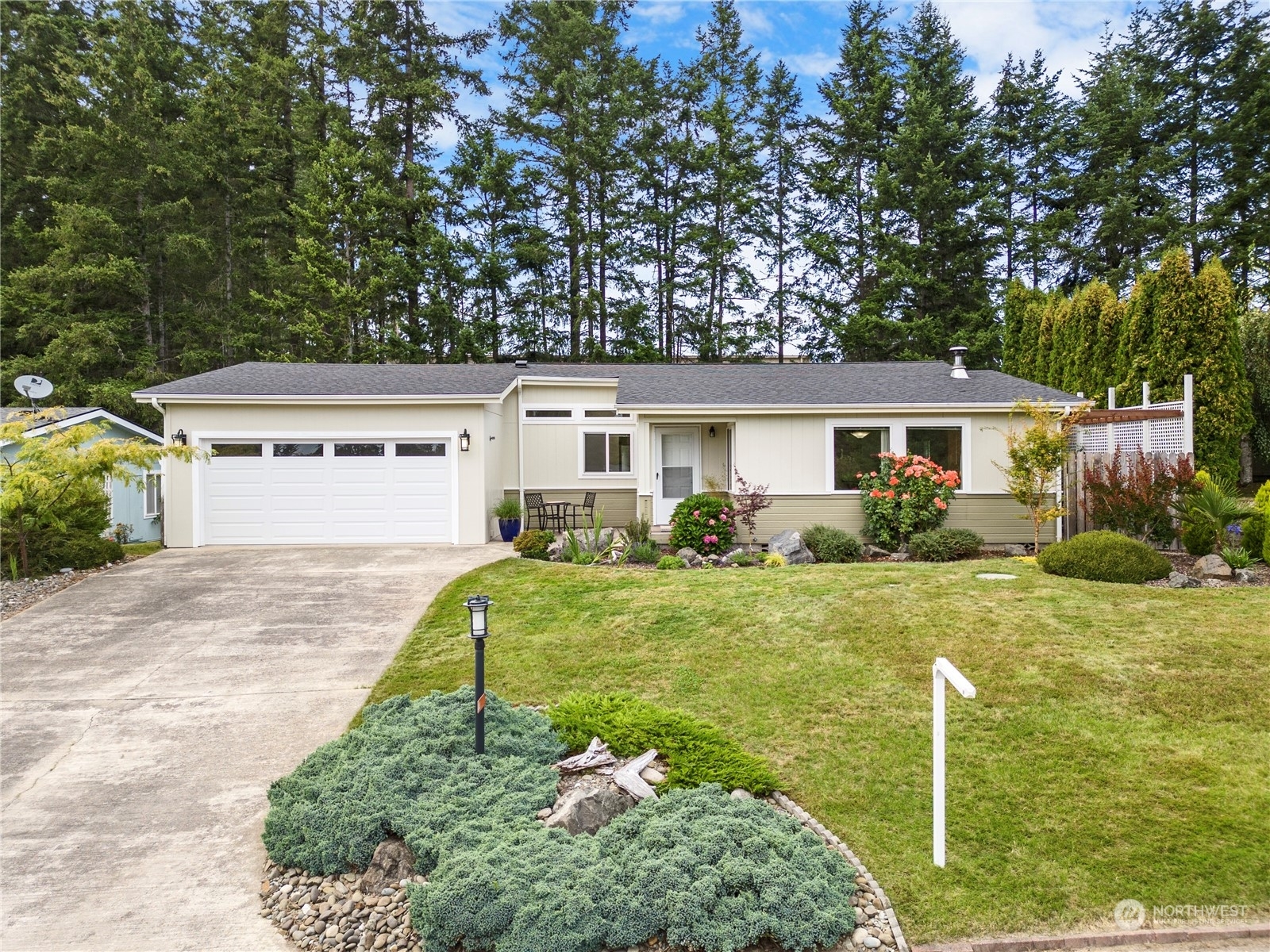 Property Photo: 44 Sunset Meadows Lane WA 98339